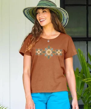 T-Shirts>Crazy Shirts Blossom Quilt - Cinnamon Dyed Short Sleeve Scoop Neck T-Shirt