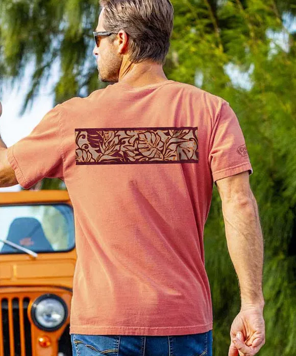 T-Shirts>Crazy Shirts Ionakana Band - Chile Dyed Short Sleeve Crewneck T-Shirt