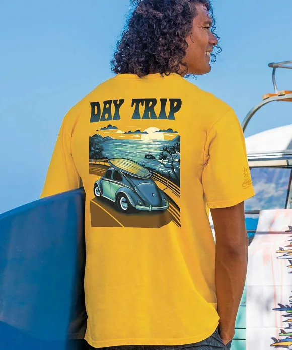 T-Shirts>Crazy Shirts Volkswagen Day Trip - Pineapple Dyed Short Sleeve Crewneck T-Shirt